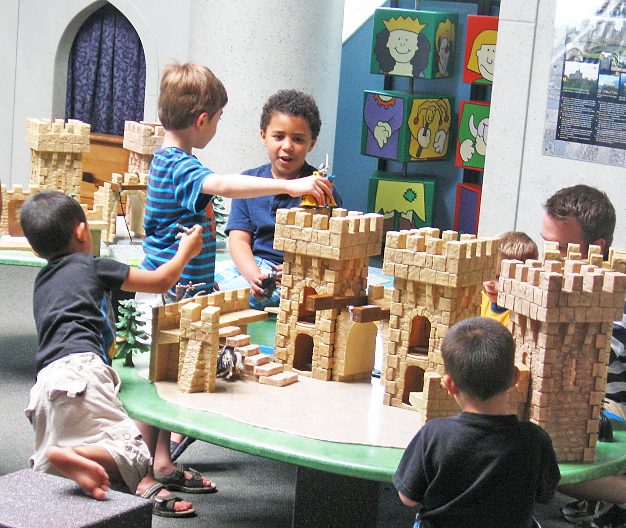 Kids Castle Table Play 2013